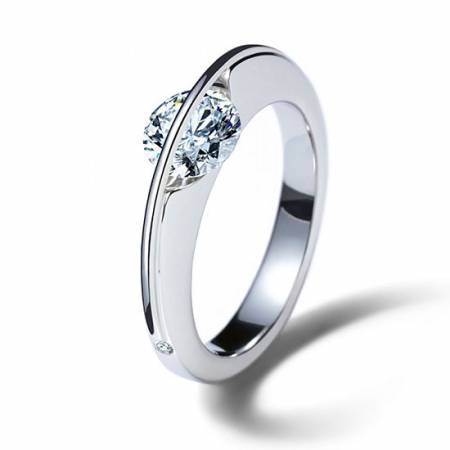 Ring 'Liberté" mit freibeweglichem Diamanten, Weißgold