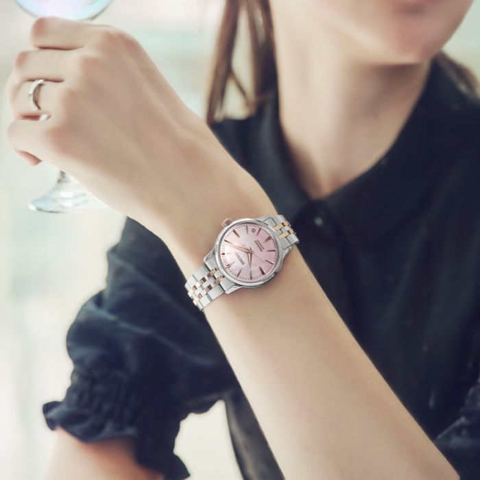 Seiko Presage Cocktail Time SRPM06J1 am Handgelenk
