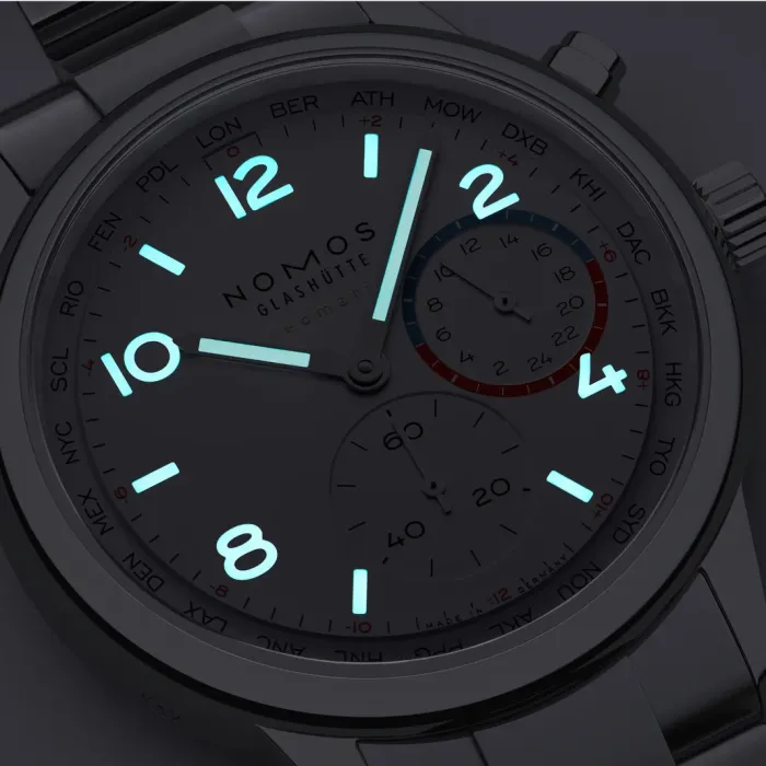 Nachtansicht des Zifferblatts - Leuchtmasse