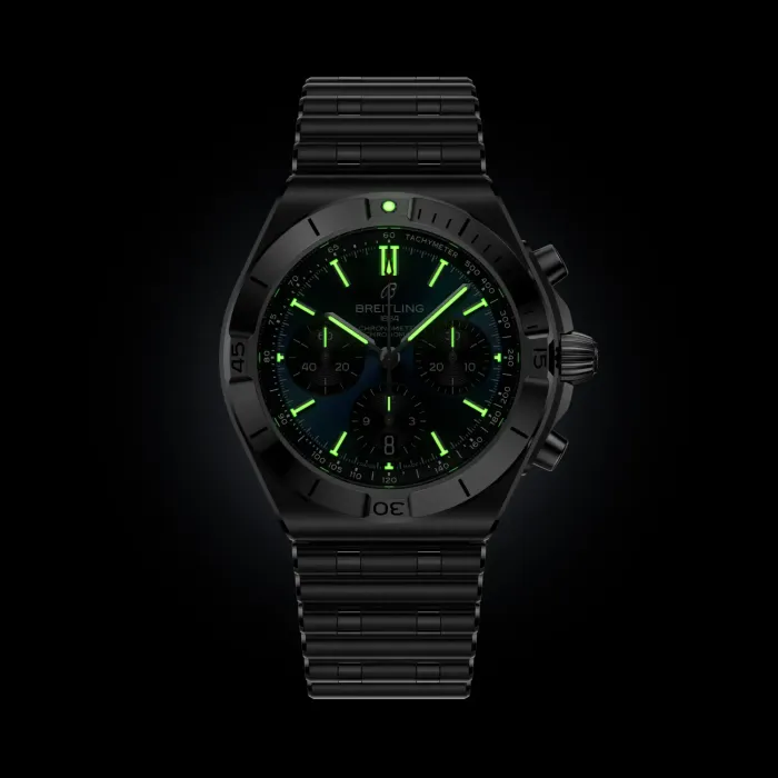 Nachtansicht der BREITLING Chronomat B01 Chronograph 42