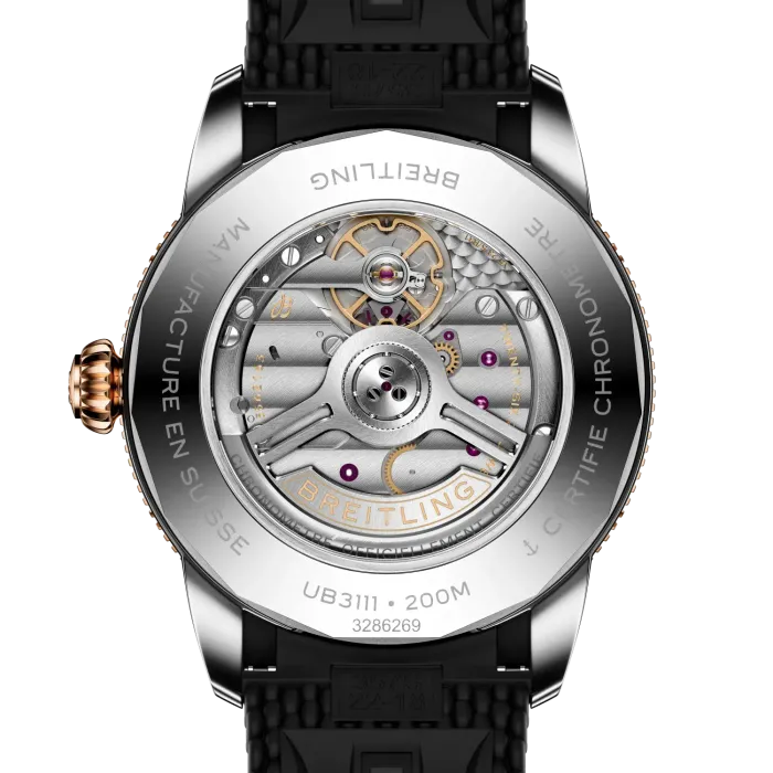 Blick auf das Werk der BREITLING Superocean Heritage B31 Automatic 42, UB3111241B1S1