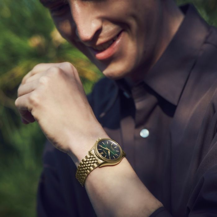 Wristshot der Seiko Presage Classic Series „Tradman’s Bonsai“, HCC009J1