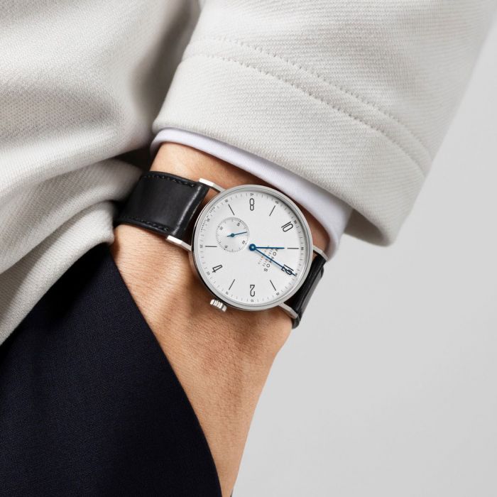 NOMOS  Tangente neomatik 39, 140