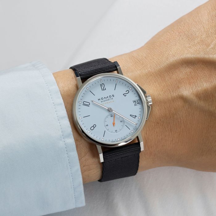NOMOS Ahoi Neomatik 38 Datum Sky, 526