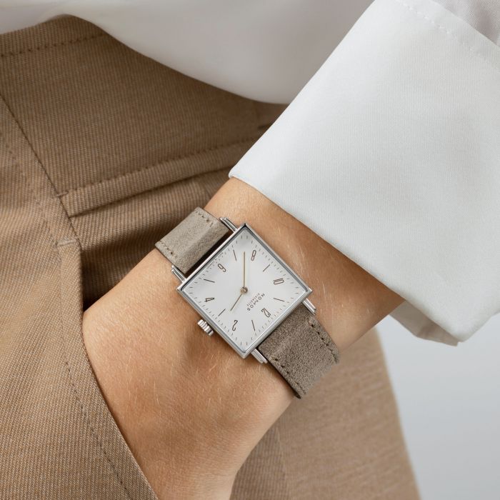 NOMOS Tetra 27, 405