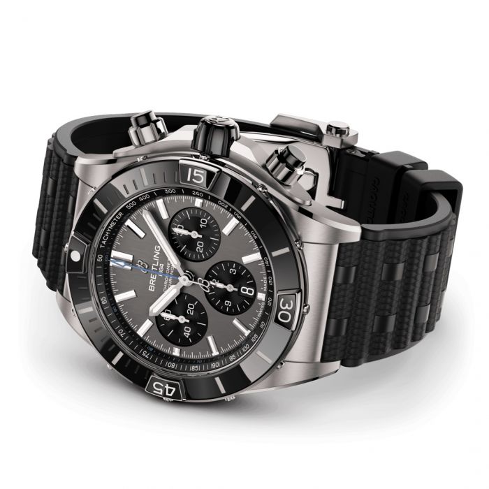 BREITLING  Super Chronomat B01 44, EB0136251M1S1