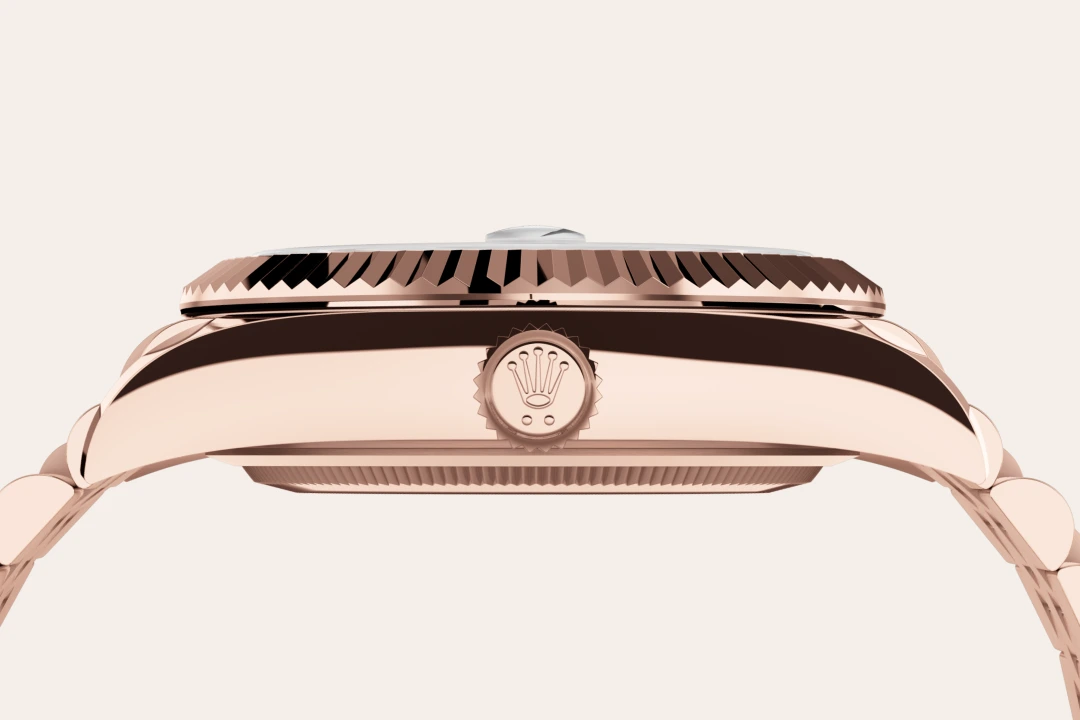Rolex Sky-Dweller, 18 Karat Everose-Gold